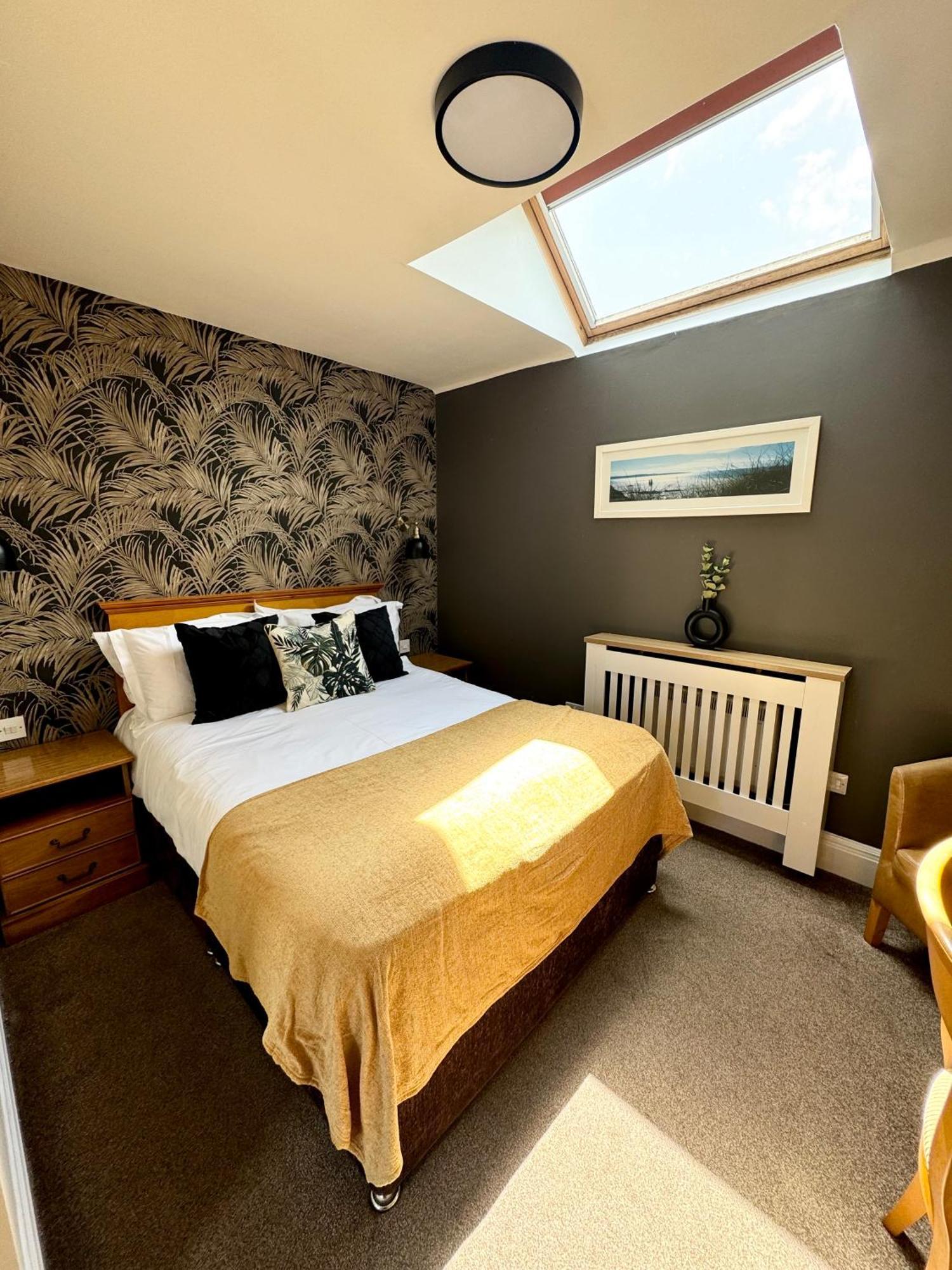 The White House Inn - Whitby Buitenkant foto